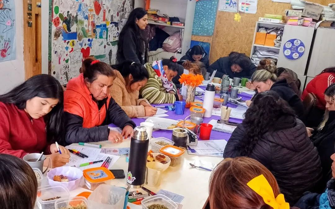 proyecto-fortalecimiento-mujeres-activando-01 Mujeres integrantes del proyecto